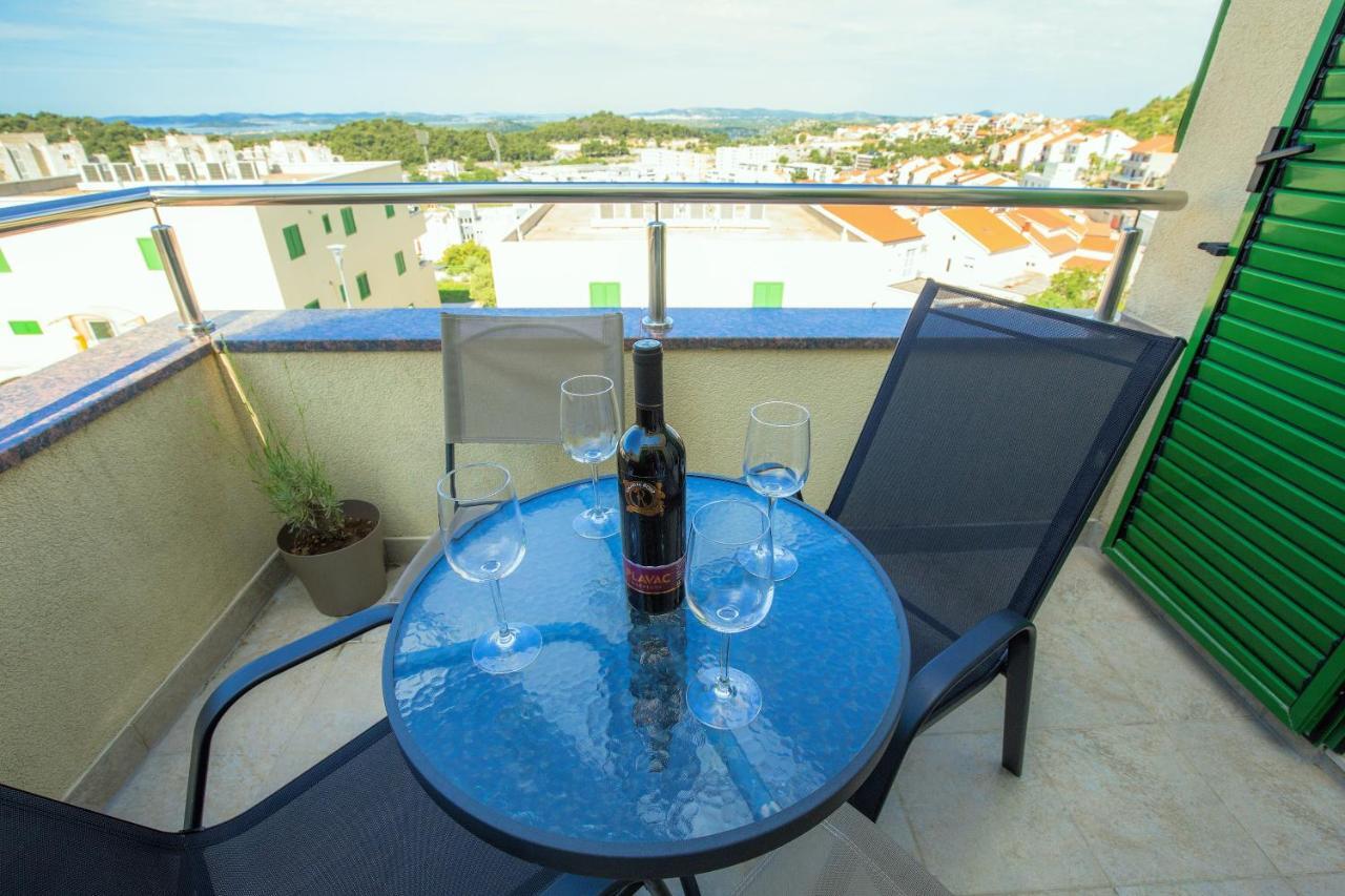 Ferienwohnung Apartman Roko Šibenik Exterior foto